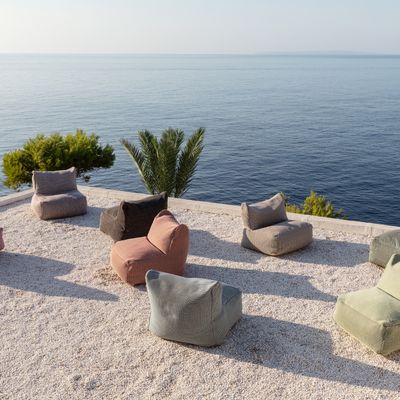 Lawn chairs - Roolf Living -  Dotty Pouffes - ROOLF-LIVING OUTDOOR FURNITURE