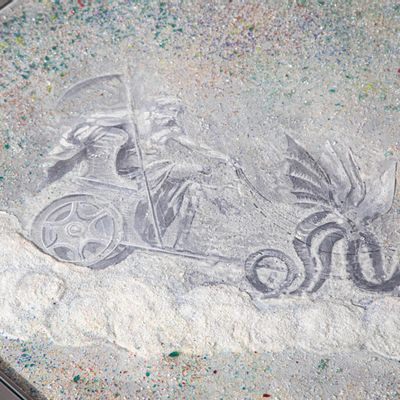 Tables Salle à Manger - Table « Un monde pas le mien : Saturno » - KALARARA