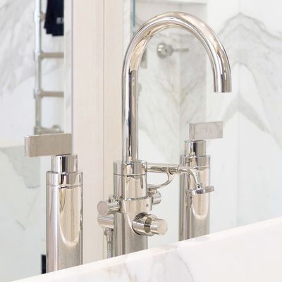 Faucets - Freestanding 3-hole tub filler on high legs, Piet collection - VOLEVATCH