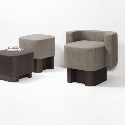 Objets design -  LLOYD FAUTEUILS ET POUFS - GIOBAGNARA