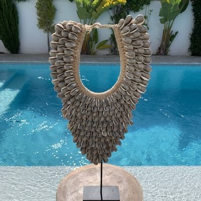 Decorative objects - CONCHA tribal shell necklace wall decoration. - CASA NATURA