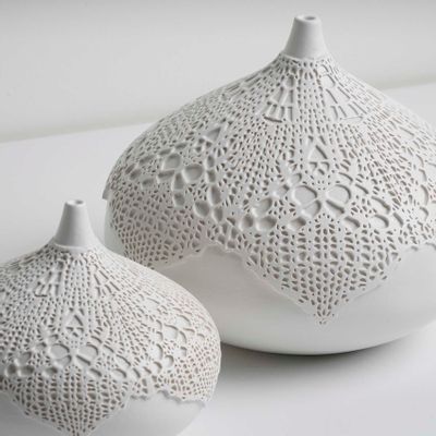 Objets de décoration - Objet décoratif à motif dentelle - ESMA DEREBOY HANDMADE CERAMIC