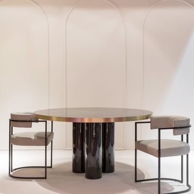 Tables for hotels - Round Dining Table Ray, wood, Sikomoro Frise, Brushed Brass Details - DUISTT