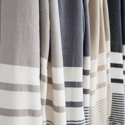 Hammams - SERVIETTE DE PLAGE PESHTEMAL SERVIETTE DE BAIN DOUX PUR COTON HANDLOOM - LALAY