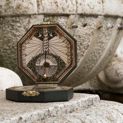 Decorative objects - Sundial- Octogonal Brass - HEMISFERIUM