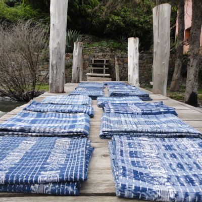 Fresques murales décoratives - Tissu Indigo. - IXCASALA