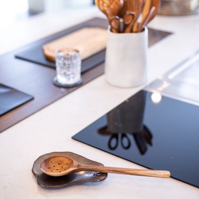 Small household appliances - Spoon Rest and/or Appetizer Plate - DUTCHDELUXES INTERNATIONAL BV
