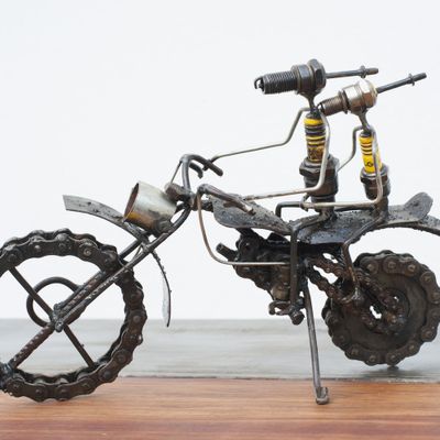 Autres objets connectés  - Figurine bougie d allumage - MOOGOO CREATIVE AFRICA