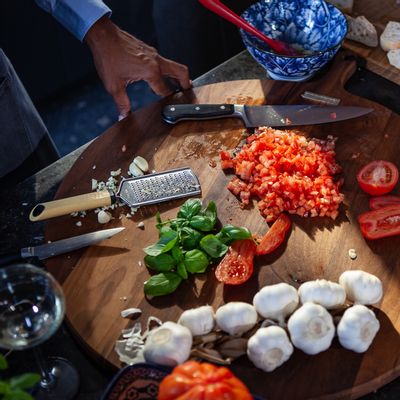 Barbecues - Planche à Pain XL Ronde | Noyer - DUTCHDELUXES INTERNATIONAL BV