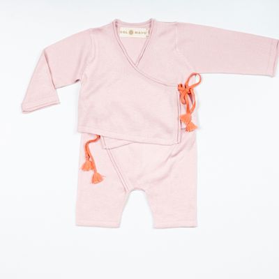 Mode enfantine - TOKY. Des tenues pour bébés d'inspiration japonaise  d'un confort exceptionnel. Mélange de soie et de cachemire - SOL DE MAYO