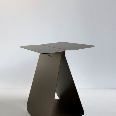 Aménagements pour bureau - Table d'appoint rectangulaire asymétrique YOUMY - Bronze anodique - MADEMOISELLE JO