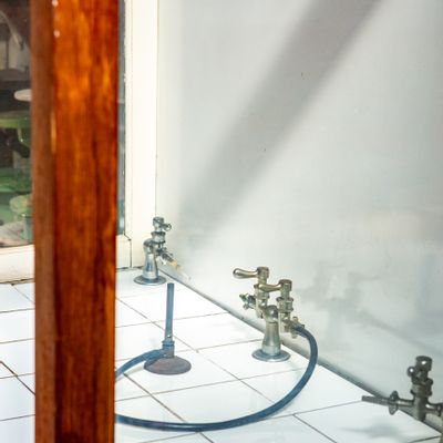 Mobilier et rangements pour bureau - Armoire du début du siècle avec hotte - ALL'ORIGINE