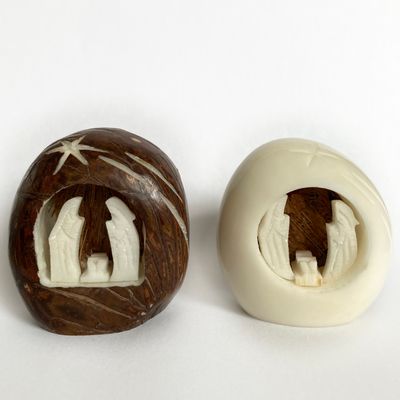 Guirlandes et boules de Noël - Crèche en ivoire végétal - TAGUA AND CO