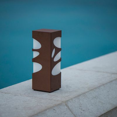 Lampadaires extérieurs - borne BN 011 mini - LYX LUMINAIRES