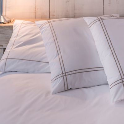 Bed linens - Darien pillowcase - AIGREDOUX