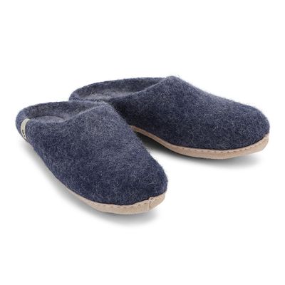 Other bath linens - Wellness - Slippers – Fair Trade – Handmade in wool – Danish design – Made in Nepal - EGOS COPENHAGEN