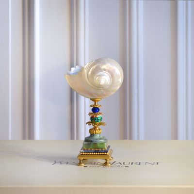 Objets de décoration - coquille de marmoratus, perle de sapin de muranoglas - DUPONT BERLIN