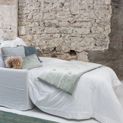 Hotel bedrooms - Mille Et Une Nuit 2 Night 2 removable custom convertible sofa with armrests - BERENGERE LEROY