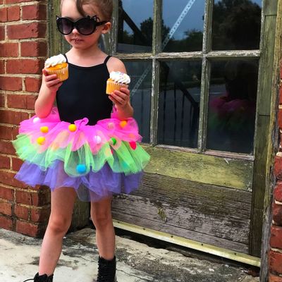 Children's dress-up - Rainbow Pom Pom Skirt - GREAT PRETENDERS