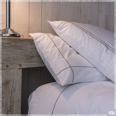 Bed linens - Darien pillowcase - AIGREDOUX