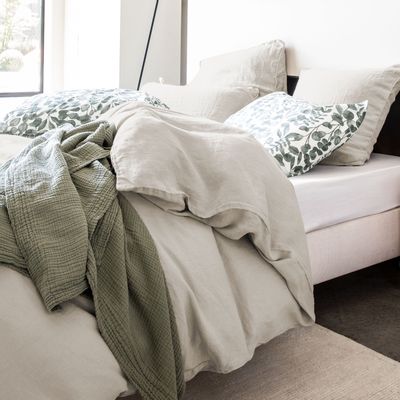 Hotel bedrooms - Hemp Dream Bed linen - BLANC CERISE