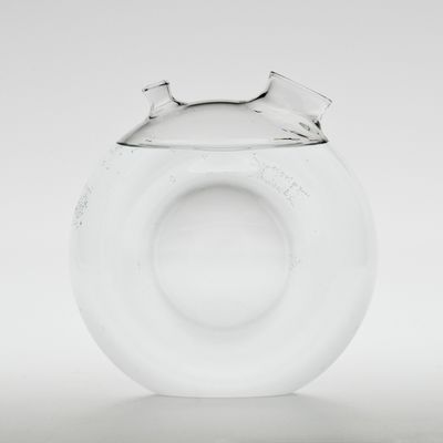 Accessoires pour le vin - O - Carafes - LAURENCE BRABANT EDITIONS