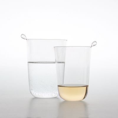 Design objects - VERRE A GOUTTE, tumbler with the last drop of water. - LAURENCE BRABANT EDITIONS