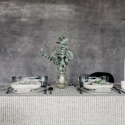 Tables Salle à Manger - Ensemble de meubles de restaurant ARTEMISIA - LITHUANIAN DESIGN CLUSTER