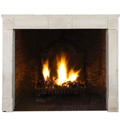 Fireplaces - Classic Limestone Fireplace. - MAISON LEON VAN DEN BOGAERT ANTIQUE FIREPLACES AND RECLAIMED DECORATIVE ELEMENTS
