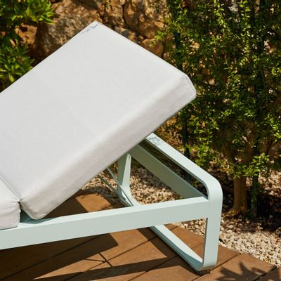 Benches for hospitalities & contracts - BELLEVIE | Sunlounger - FERMOB