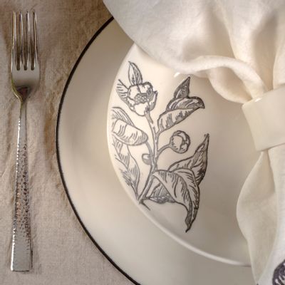 Platter and bowls - SINENSIS - tea plant - BERTOZZI