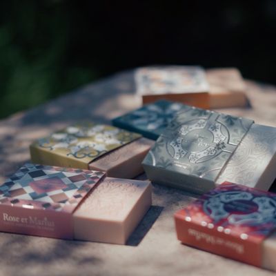 Soaps - Fragranced engraved soap - ROSE ET MARIUS