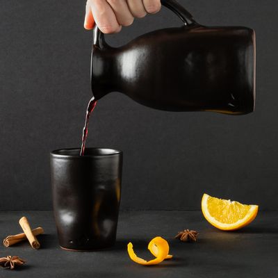 Carafes - Carafe, Dented Jug Medium - DUTCHDELUXES INTERNATIONAL BV