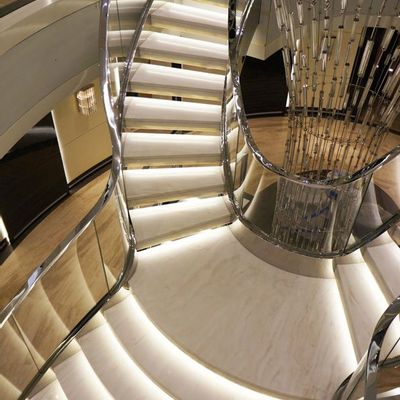 Pièces uniques - Escalier en acier inoxydable sur mesure pour Mega Yacht - MITRAS ARCHITECTURAL METALWORK