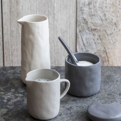 Carafes - Stoneware pitchers and carafes - BE HOME