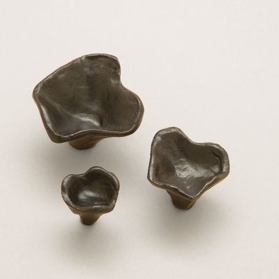 Chambres d'hôtels - COROLLA Bouton de tirage - OBJET INSOLITE