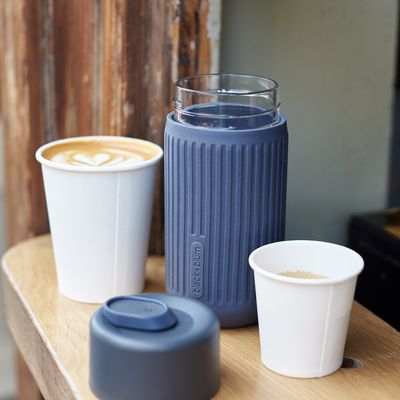 Tea and coffee accessories - NEW Glass travel cup - 4 colors - Glass Travel Cup 340ml - BLACK+BLUM EUROPE