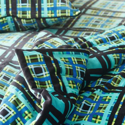 Throw blankets - Chennai Azure - Quilt and cushion case - DESIGNERS GUILD