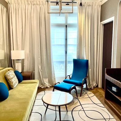 Rugs - Tufted Rug - HARTLEY & TISSIER