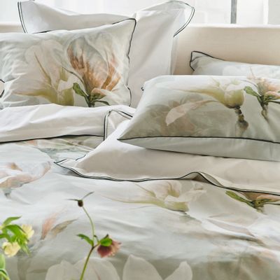 Bed linens - Yulan Magnolia Bed Set - DESIGNERS GUILD