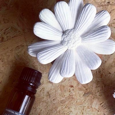 Cadeaux - Diffuseur de parfum en bois et porcelaine - Diffuseur aromatique MARGO - ANOQ