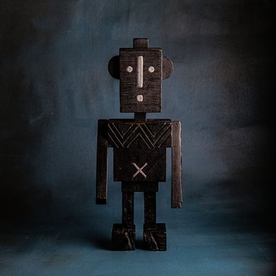 Sculptures, statuettes and miniatures - Object - ROBOT, driftwood, figure, black - KLATT OBJECTS