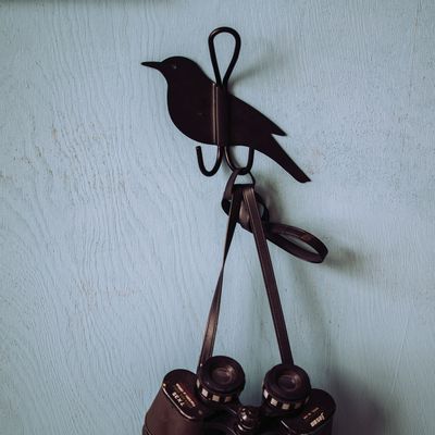 Kitchens furniture - Silhouette Coat Hook Blackbird - WILDLIFE GARDEN