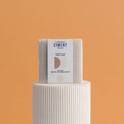Savons - SAVON GOMMAGE DEMI-LUNE - SAVONNERIE CIMENT