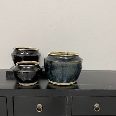 Poterie - Old black planters - THE SILK ROAD COLLECTION