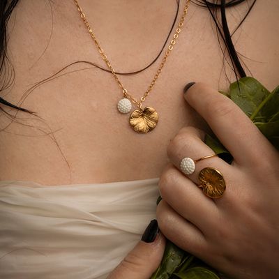 Gifts - Nympheas gri-gri necklace - YOLAINE GIRET