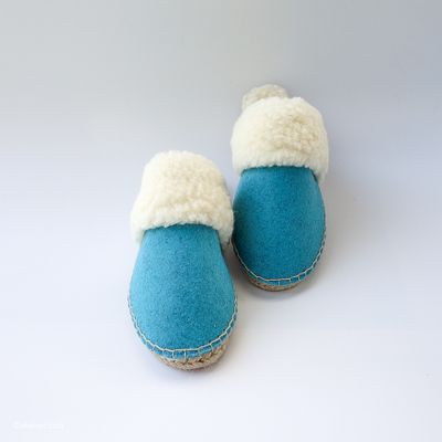 Homewear - Pamper Your Feet Sustainably: Felt-Like Recycled Wool Slippers - ATELIER COSTÀ