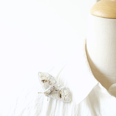 Jewelry - White Spring Moth Brooch Pin - TROVELORE