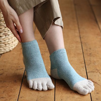 Accessoires animaux - Chaussettes à 5 orteils et vêtement pour Chien en soie - YUITO CO. LTD