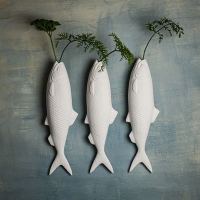 Other wall decoration - HERING ELKE, wall-vase made of fine bone china porcelain. Fish, object, wall-decor, spring - KLATT OBJECTS